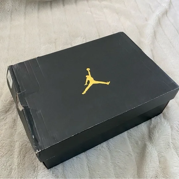 Air Jordan 11 Retro ‘Win Like 96’ Red High-Top Sneakers Basketball Size 6.5Y - Picture 10 of 11